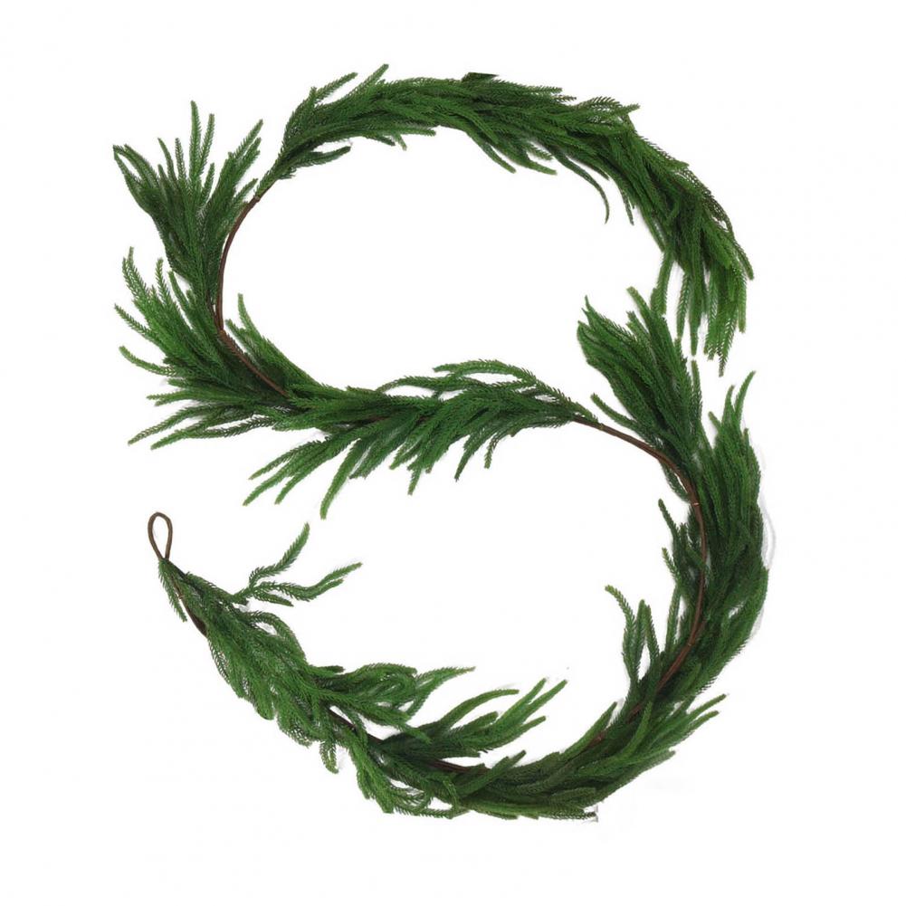 Christmas Garland for Indoor Use Easy Maintenance Artificial Garland Festive Christmas Garland with Berries Norfolk for Indoor