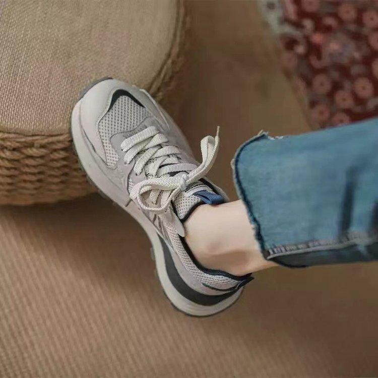 Pops-Schuhe mit dicken Sohlen, Damenschuhe, Frühlings- und Sommerschuhe mit erhöhten Gump-Schuhen, Hundert Freizeit-Sneakers im Hong Kong-Stil