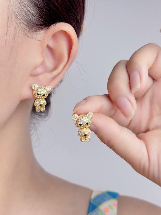 

New simple, cute and exquisite copper zircon bear earrings, light luxury, high-end temperament, exquisite ear jewelry