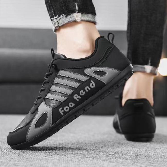 Slip-on Casual Shoes for Men New Men's Sneakers Comfortable Lightweight Male Loafers Soft Men Flat Shoes