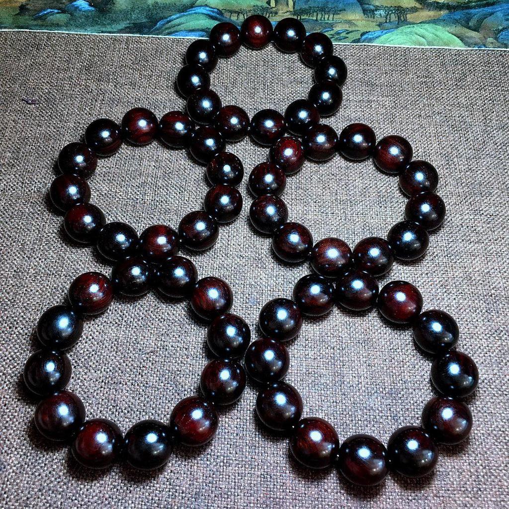 Small-Leaf Red Sandalwood Bracelet 2.0 with Golden Star Patina, 12-Bead Design for Couples