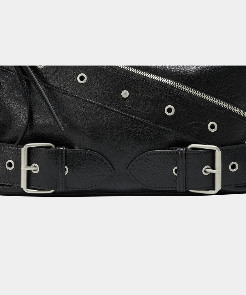 Etre Au Sommet Strap Belt Eyelet Cross Big Bag (Black)