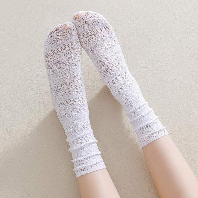 1 Pair Flower Lace Socks Fashion Mesh Retro Hollowed Out Lolita Crew Socks Sweet Pile Socks Daily Thin Vintage Women