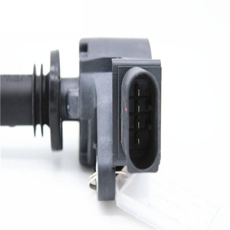 High quality New For A2729060060 The ignition coil is suitable for Mercedes Benz GL550 GL450 C300 ML300