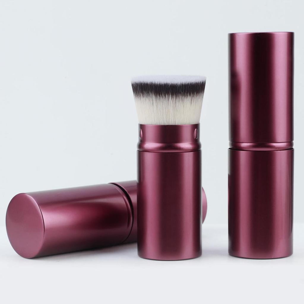 Retractable Travel Makeup Brush: Portable Blush & Powder Tool