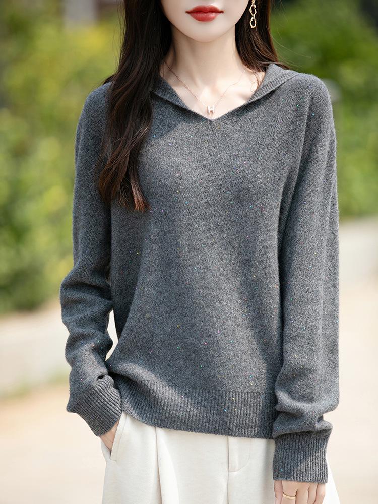 Sequined Wool Hooded Pullover: 100% Wool, Seamless Knitwear with Colorful Sequins for Women - Perfect for Autumn