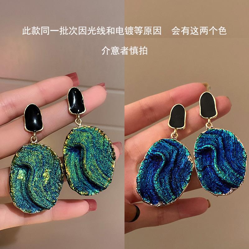 Oil drop resin earrings, femininity, European and American ethnic style earrings, exaggerated personalized earrings.