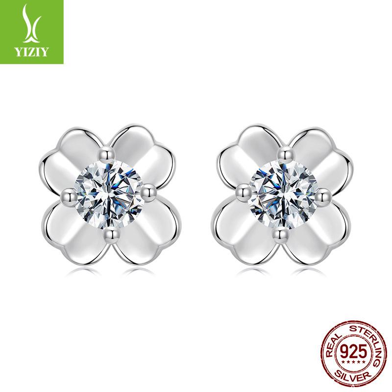 Simple And High-End Moissanite Bracelet Ring Stud Earrings Set Lucky Four-Leaf Clover S925 Sterling Silver Jewelry.