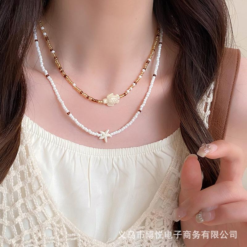 

Ожерелье-подвеска в виде черепахи из бисера и стекла, модное, в праздничном стиле, цепочка до ключицы, универсальное, нишевое, с темпераментом