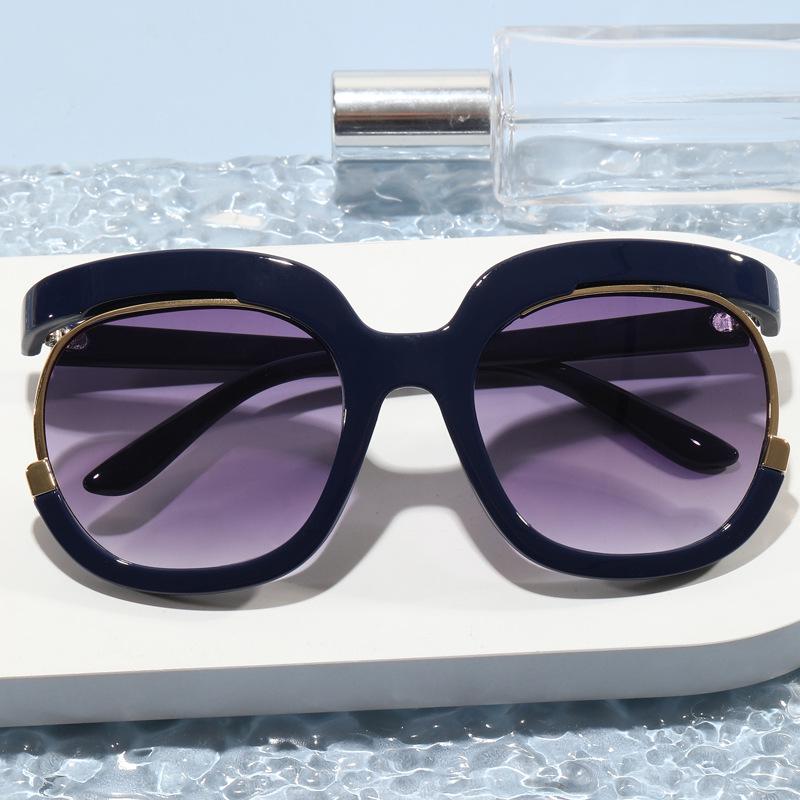 Personalized Color-Blocking Women's Fashion Sunglasses with UV Protection