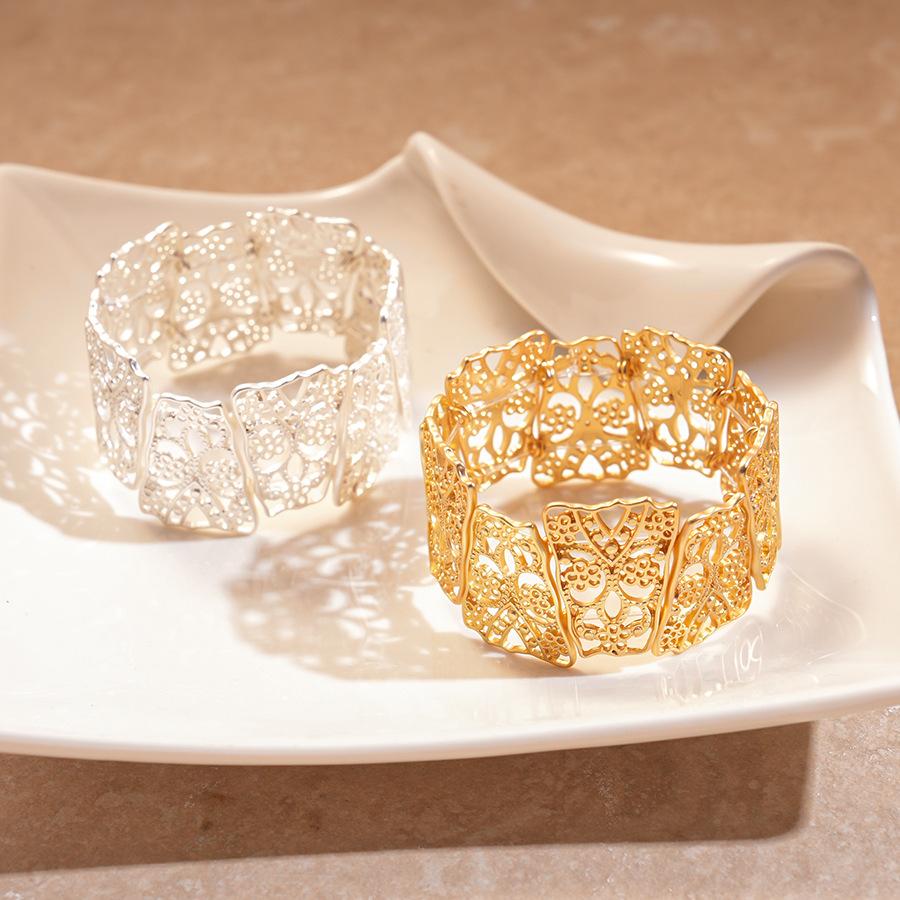Matte metal hollow flower geometric splicing bracelet personality fashion temperament jewelry
