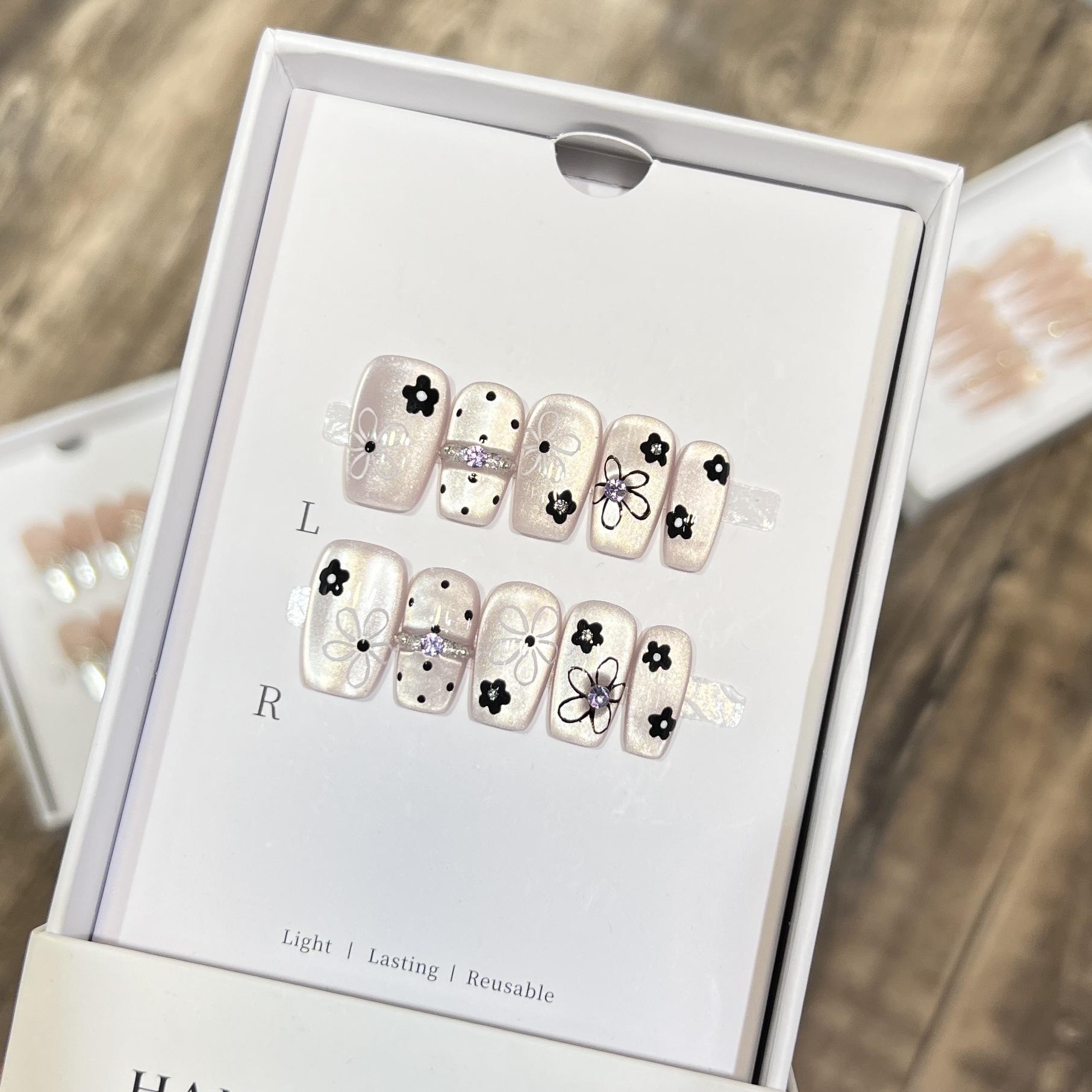 

Изысканный Милый Сиреневый Хайлайт Кошачий Глаз Нейл-арт Ручная роспись Маленький Цветок Битый Бриллиант Чистая Ручная Работа Носимая Броня Extra Small XS