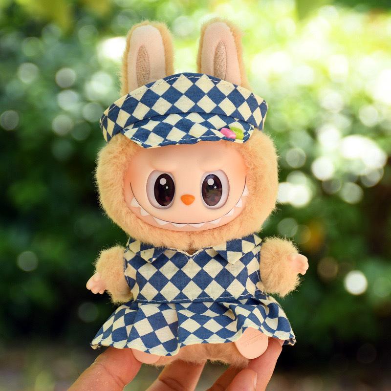 

Виниловый бокс-сюрприз Лабубу второго поколения: Милый детский юбочный костюм Dark Blue Plaid Tennis Dress Set