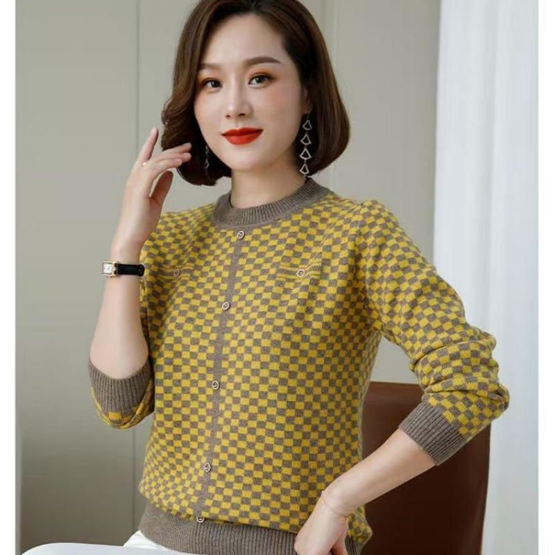 Autumn and Winter Fashionable Long-sleeved Plaid Contrast Button Cardigan Sweater Loose Bottoming Sweater Top