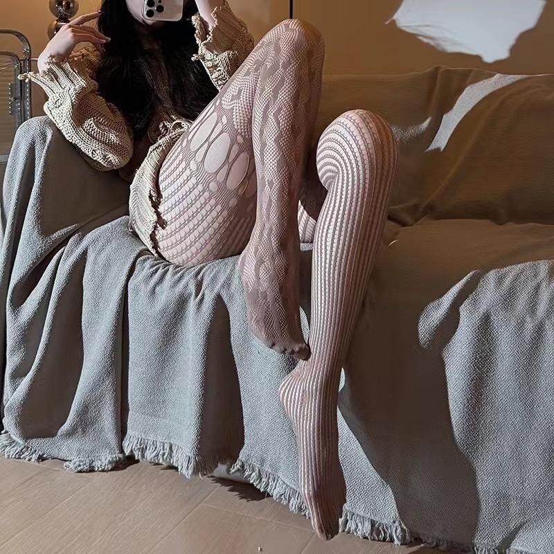 Sexy AB nohy Punčochy Lolita Asymetrické Černé Punčochové kalhoty Y2K Ženy Tenké Tenké Snadno Roztrhat Ženské Legíny Dlouhé Ponožky
