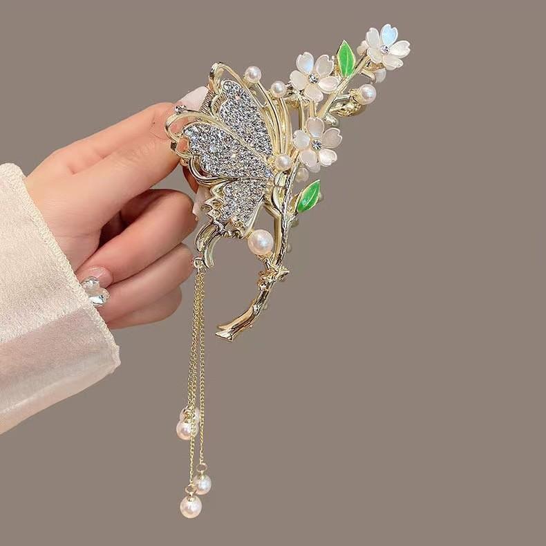 Pearl Flower Tassel Hair Claw Clip Ponytail Hair Clip Shark Clip Korean Exquisite Women Hair Accessories Fashion Headdress