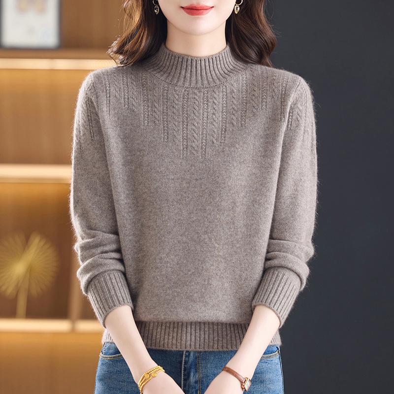 Women's Thickened Cashmere Sweater - Autumn/Winter New Style, Half-High Collar, Warm Wool Base Layer.