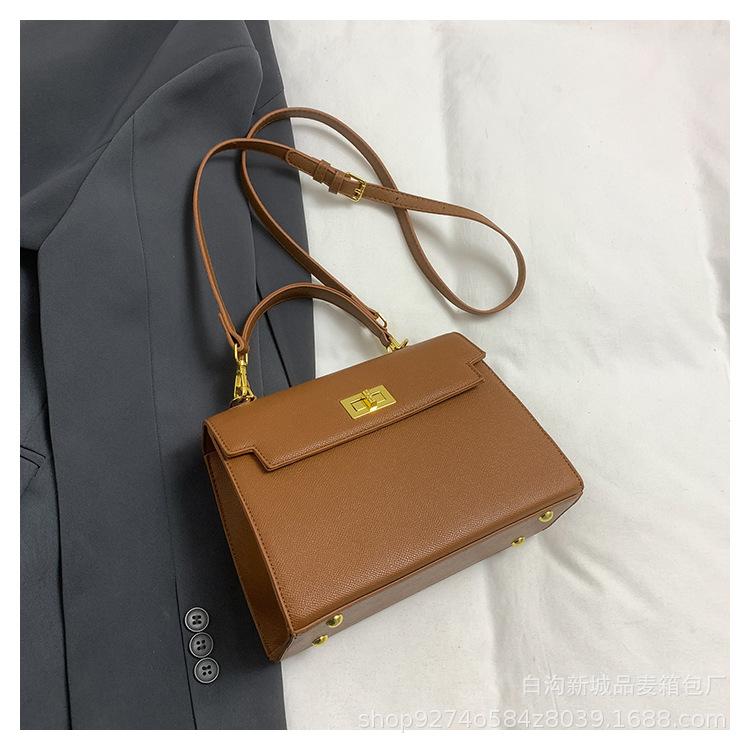 2025 New Popular Fashion Kelly Bag Women's High Sense Niche Messenger Bag Temperament Versatile Portable Small Bag