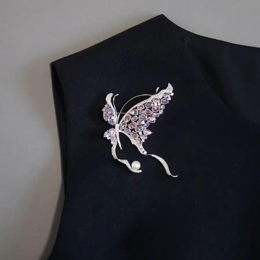 French Light Luxury Pink Purple Luxury Butterfly Brooch Fashion High Sense Rhinestone Pearl Exquisite Elegant Pin Women