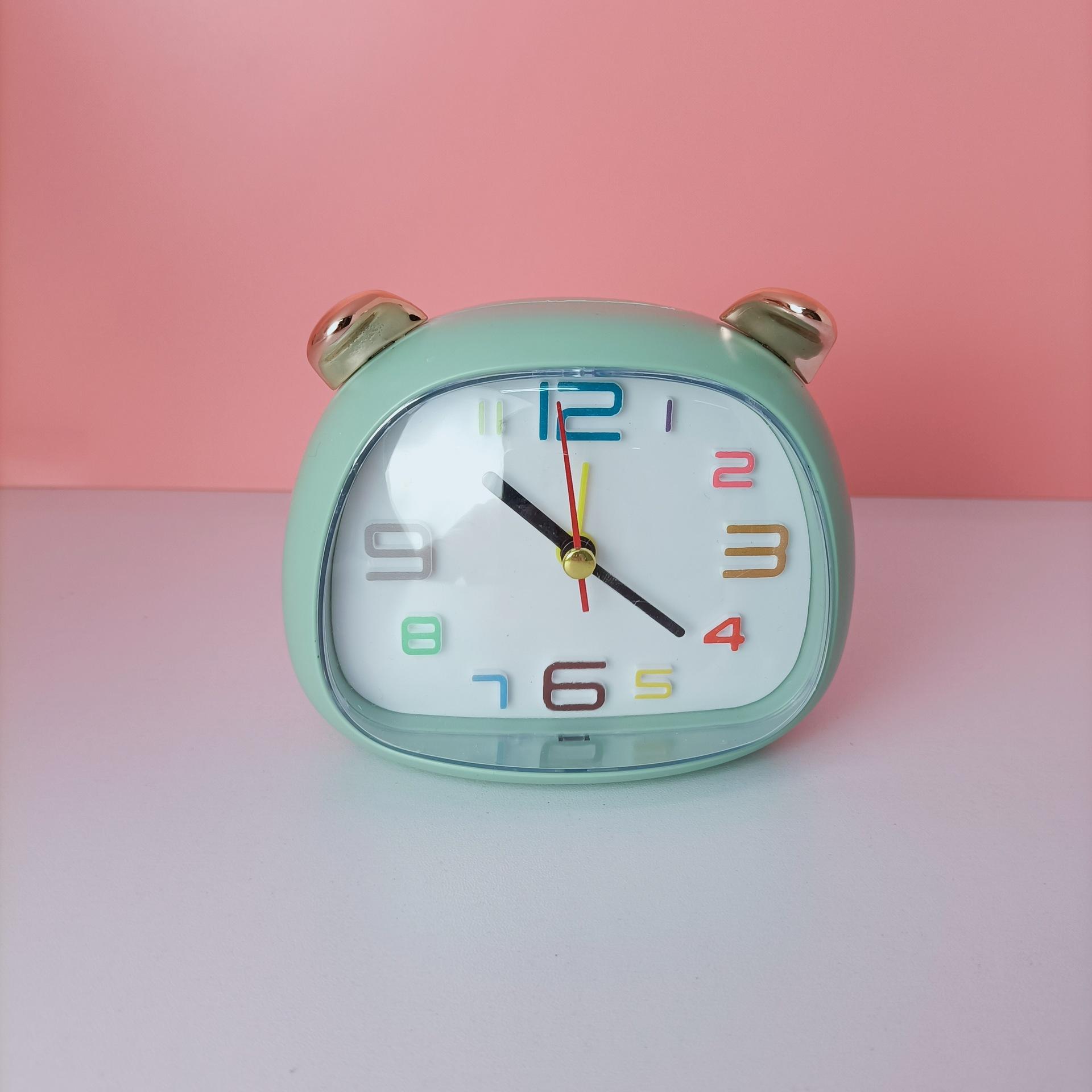 

Милые мини-часы в стиле свинки, маленькие свежие будильники, креативные настольные часы для дома и офиса, настольные студенческие