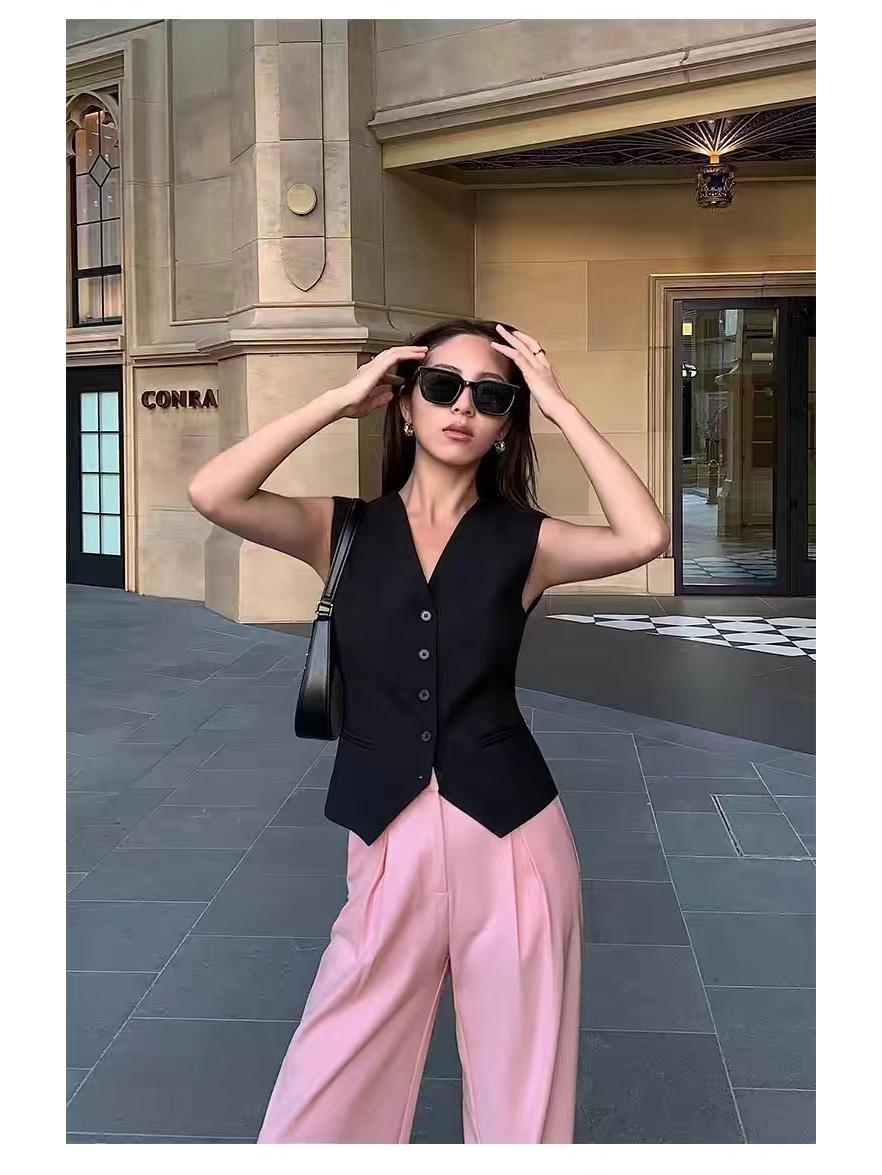 

Женский ретро черный жилет от костюма без рукавов с V-образным вырезом M