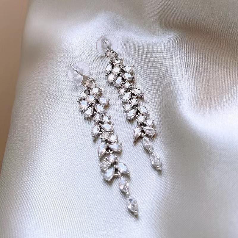 Women's High-End Zircon Tassel Earrings - 2023 Unique Design