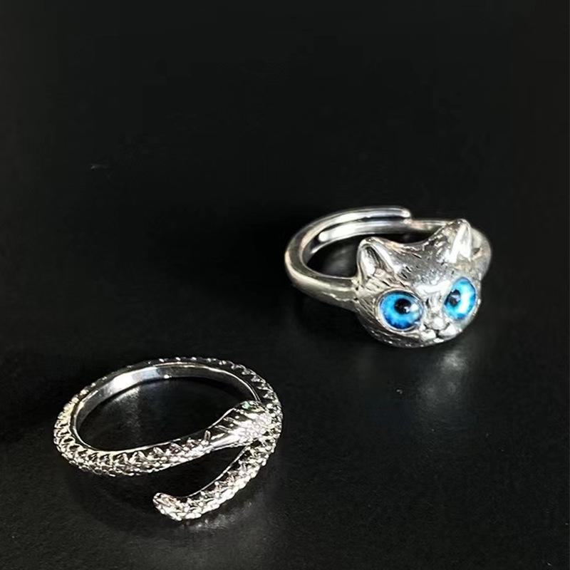Women's Cat and Snake Ring: Trendy, Unique, Dark, High-End Accessory