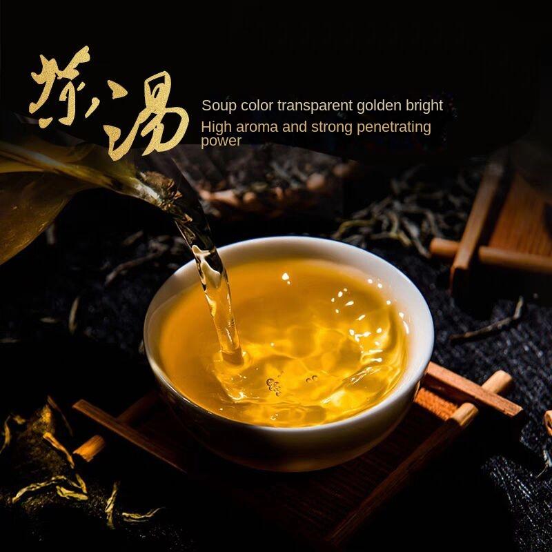 Iceland Pu 'er Tea 357g Yunnan Seven Seed Cake Tea Lincang Ancient Tree Tea To Drink Their Own Rations Tea Raw Pu Tea Cake