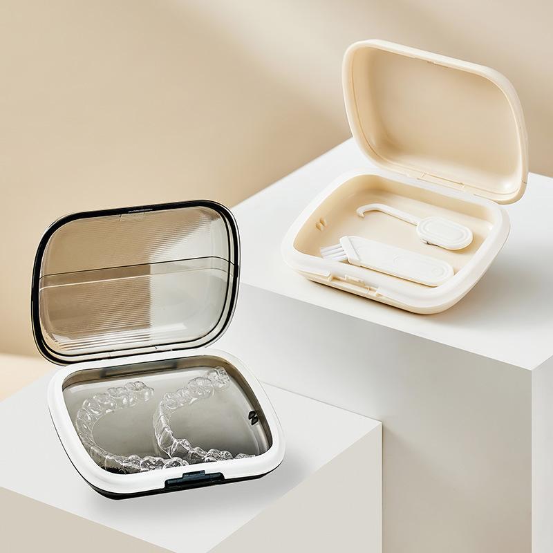 Invisible Braces Box Put Orthodontic Retainer Storage Box Invisalign Orthodontic Portable Denture Storage Box Cleaning