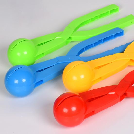 Snowball Maker Snow Ball Toys with Handle Plastic Snowball Claw Tool for Outdoor Indoor Winter Fun Sandcastle Building