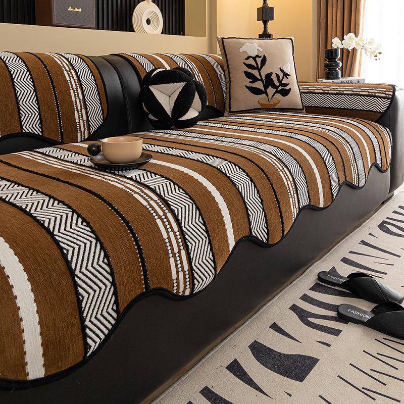 New Sofa Cushion, Antique Style, Universal In All Seasons, Special-Shaped Seat Cushion, Black Straight Row Sofa, High-End Sofa Towel