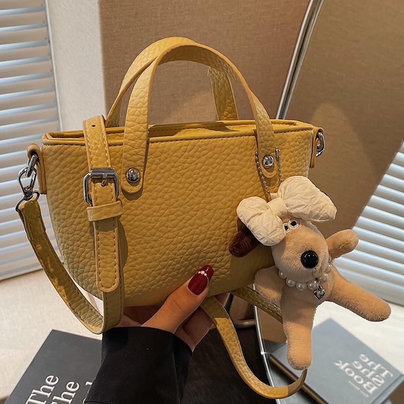 Casual texture simple bucket bag spring new women's shoulder bag beautiful foreign trend crossbody bag