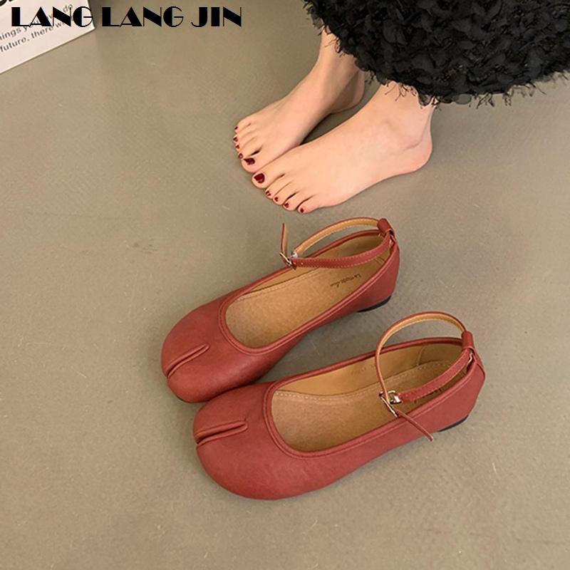 2025 New Spring Flats Tabi Ninja Shoes Women Fashion Vintag Split Toe Ballet Comfy Flat Ballerina Soft Casual  Ankle Strap Mujer