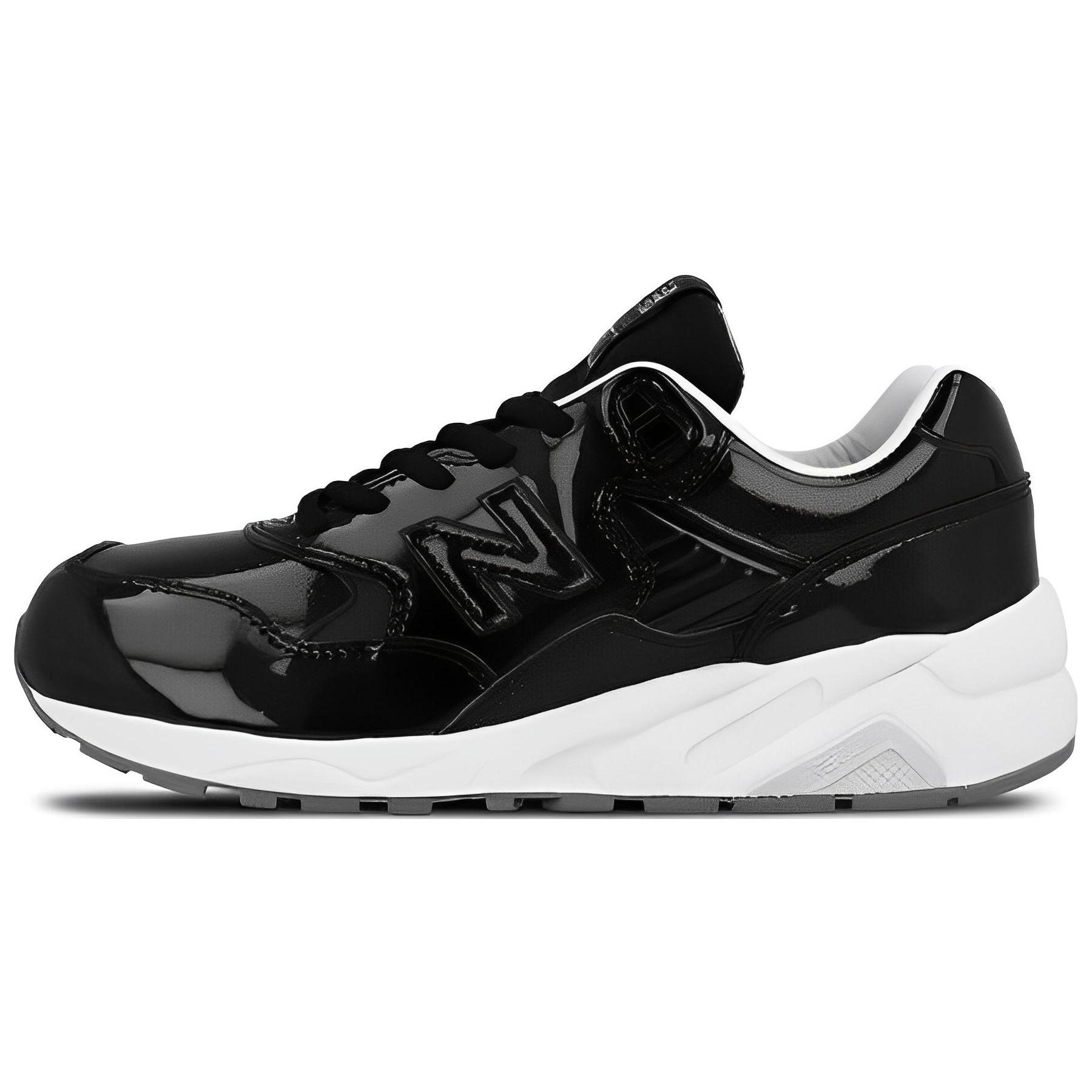

новые женские New Balance 580 из черной лакированной кожи 35