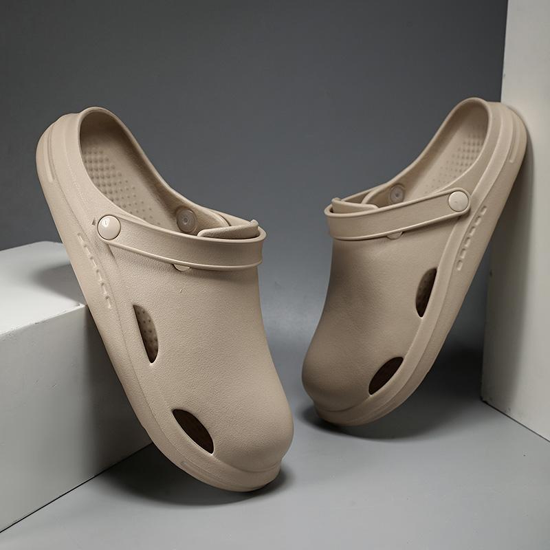 Fashion Men Sandals Lightweight Casual Shoes Soft Sole Hole Shoes Clogs Outdoor Beach Falt Slippers Garden Shoes Black Size 46 Women