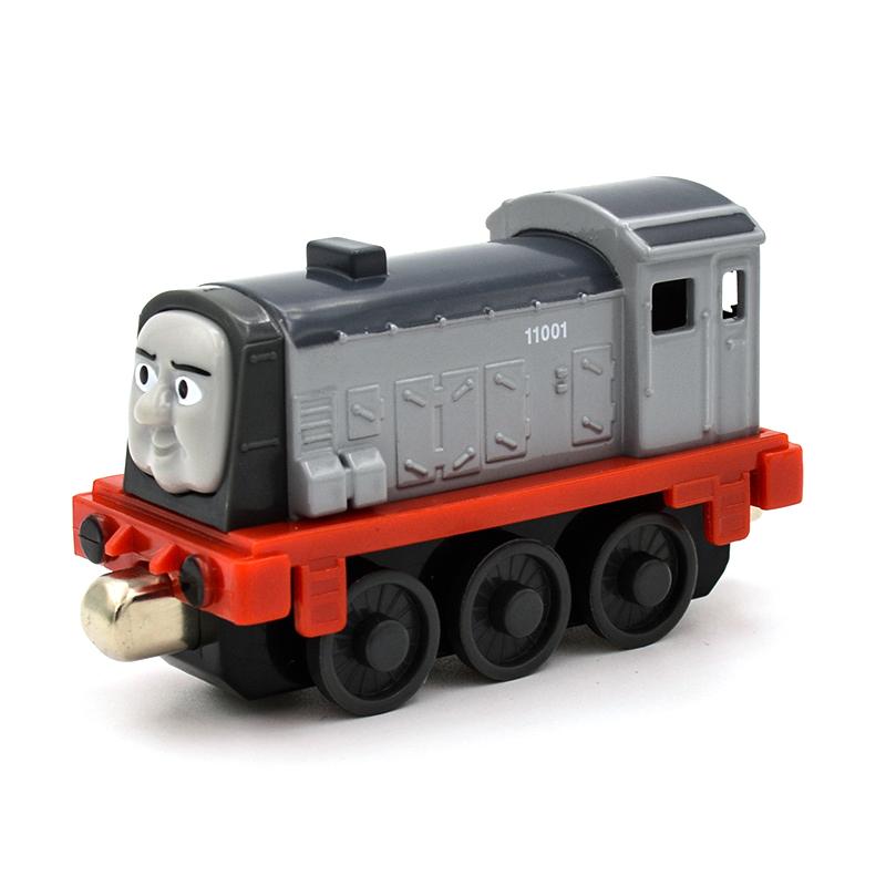 

Новый Томас и друзья Бэш Дэш Рождество Томас Перси Поезд Магнитный Металлический Литой Игрушечный Автомобиль Игрушки для Детей 1:43