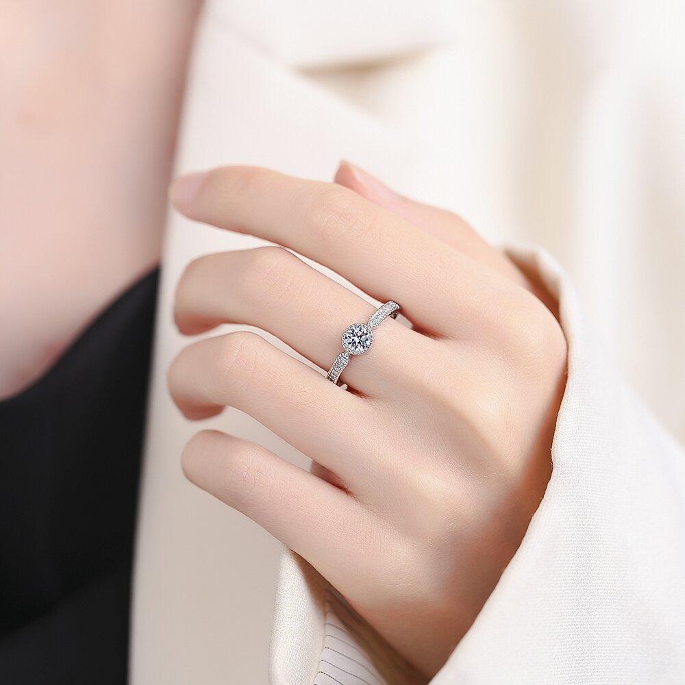 925 Sterling Silver Fashion Light Luxury Round Zircon Ring Birthday Party Anniversary Gift