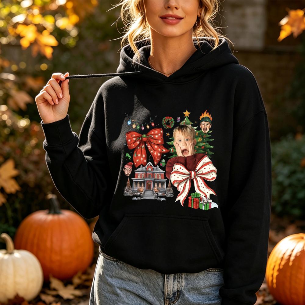 Funny Christmas movie pattern crying boy red ribbon printed hooded sweatshirt for autumn-winter festive retro casual wear
