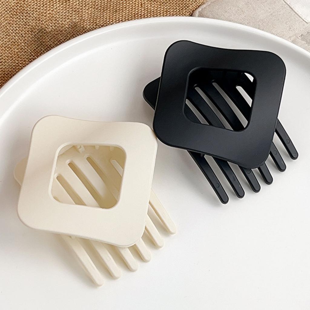 Korejská Retro Elegantní Jednoduchá Spona do Vlasů typu Duckbill pro Ženy s Designem Leopardího Vzoru Módní Vlasový Doplněk