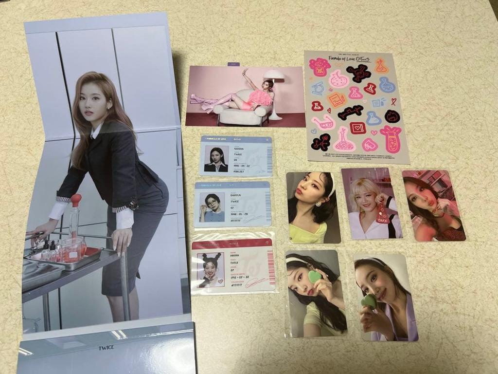 [USED] TWICE "Formula of Love: O+T=<3" Album with Photocard