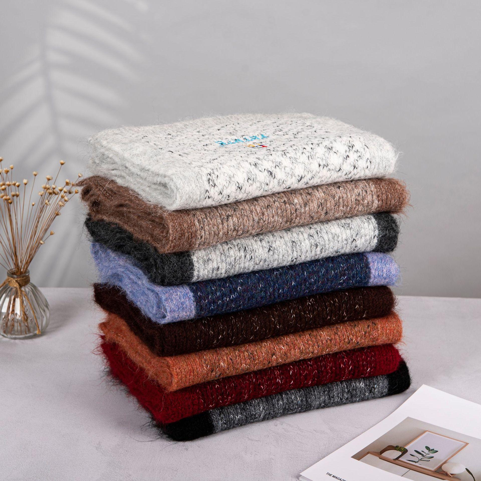 

Retro high-end contrasting color knitted scarf women s autumn and winter new versatile wool scarf long scarf червоний