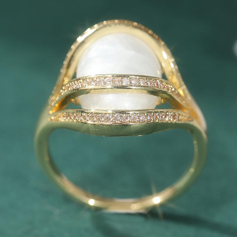 Vintage Gold Color Oval Inlaid Imitation Pearl Women's Ring Daily Wear Party Jewelry