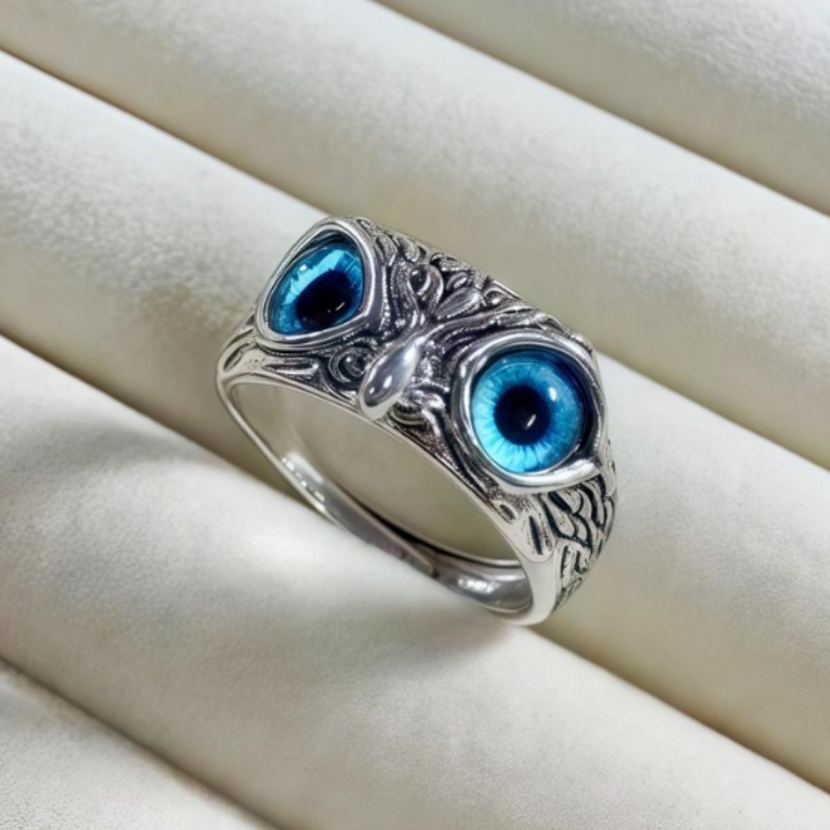 

Blue-Eyed Owl Statement Ring - Bold European & American Style for Index Finger античный серебряного