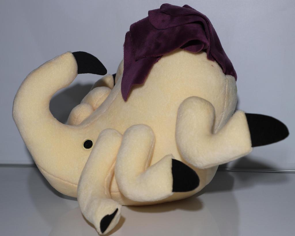 Warhammer Age of Sigmar Sassy Nurgling Plush Toy Collectible