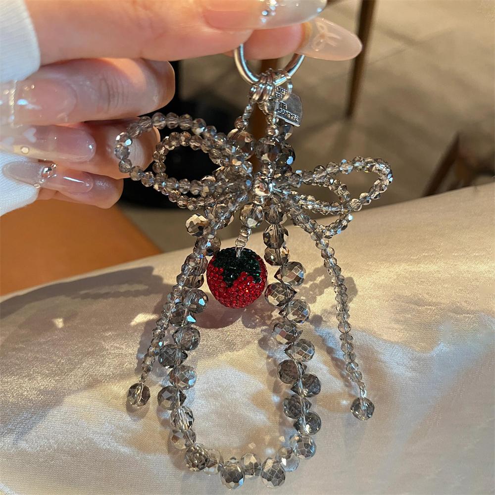 Luxury Crystal Strawberry Rhinestone Beaded Bead Phone Bracelet Strap Charm Chain Knot Cellphone Lanyard Keychain Bag Camera Key