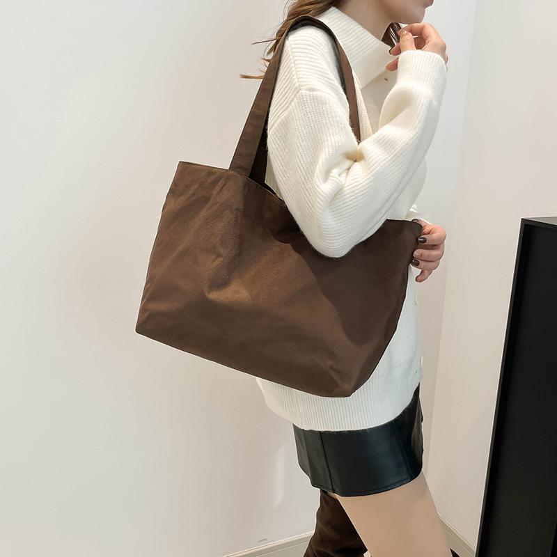 Yogodlns Матовая винтажная женская сумка Большая вместительная сумка через плечо — фото 11