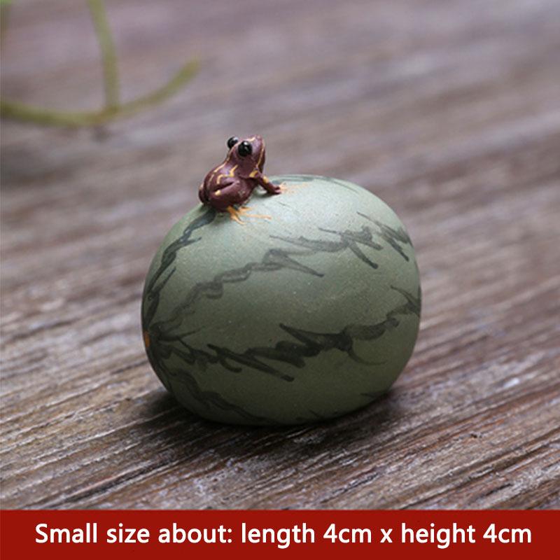 Ceramic Frog Tea Pet Cute Tea Set Ornaments Tea Set Accessories Spray Water Frog Tea Pet Heat Expansion Andcontraction Principle