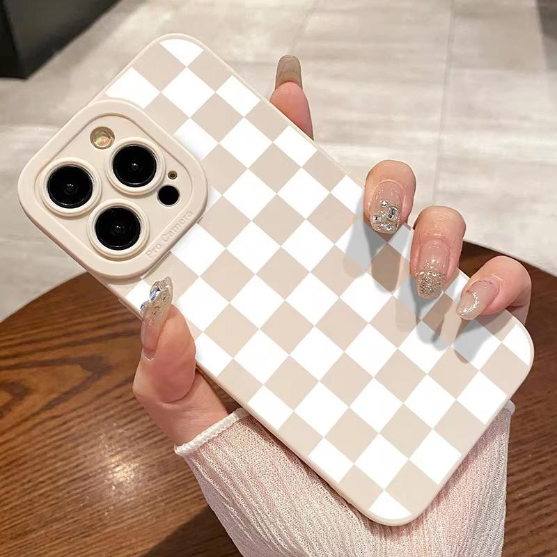 Matte Milky White Checkerboard Patter Phone Case For Samsung Galaxy S25 Ultra S26 S24 S23 FE S22 Plus S21 S20 A54 A55 Soft Cover
