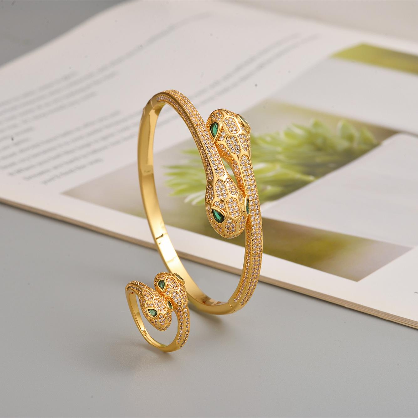 European Green-Eye Geometric Snake Bracelet