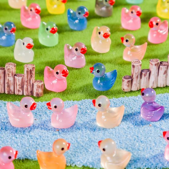 100Pcs Mini Duck Figurine Luminous Miniature Cartoon Yellow Duck Ornament DIY Microlandscape Fairy Garden Animal Resin Statue Decoration